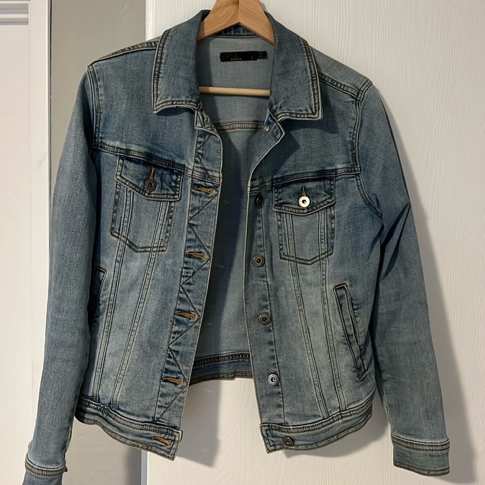 Prana Jean Jacket (Light Denim)